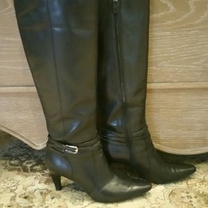 Joan & David Ladies boots